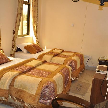 Rich Hotel Аруша Экстерьер фото