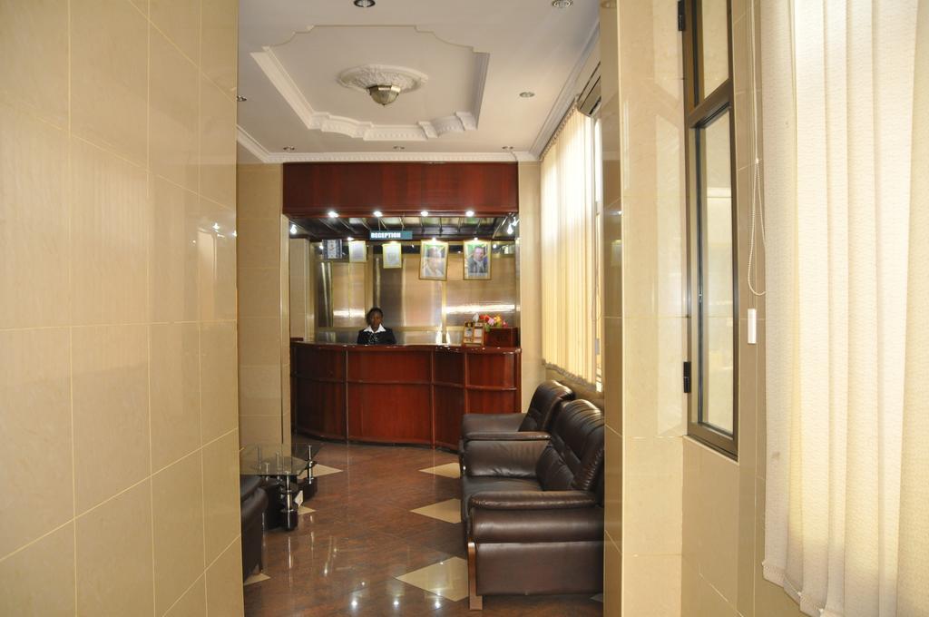 Rich Hotel Аруша Экстерьер фото